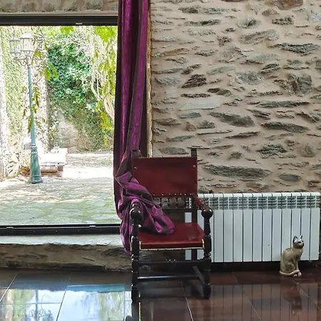 A Porta Exclusividad En La Ribeira Sacra Holiday home Monforte De Lemos